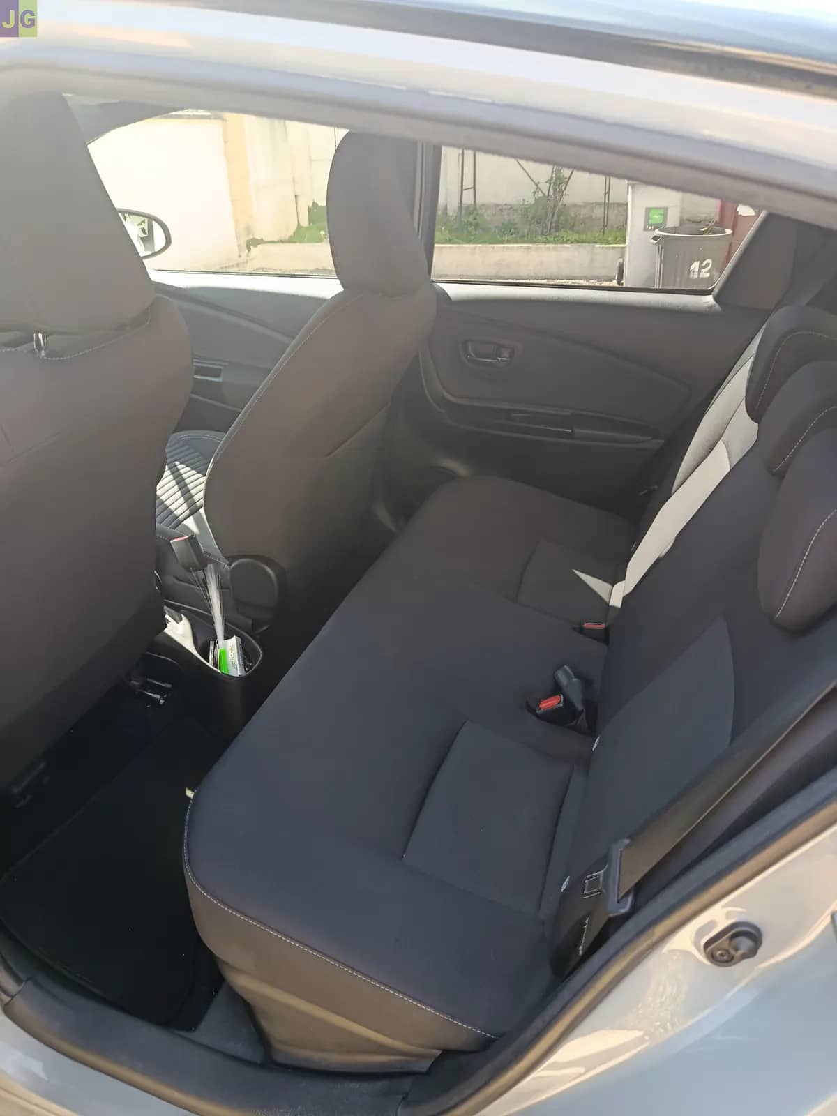 Toyota Yaris hybride · photo 3