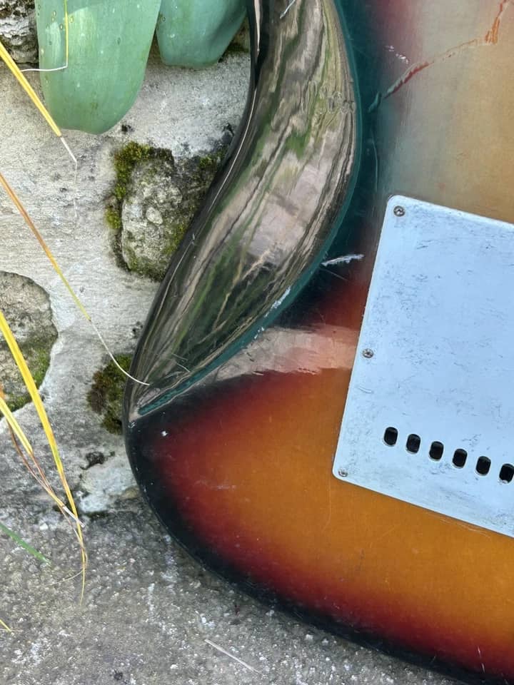 guitare électrique vintage Jim Harley instrument de musique · photo 2