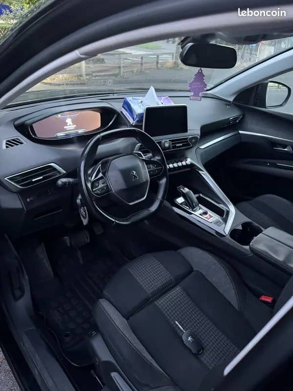 Peugeot 3008 1.6 BlueHDi 120 ch · photo 3