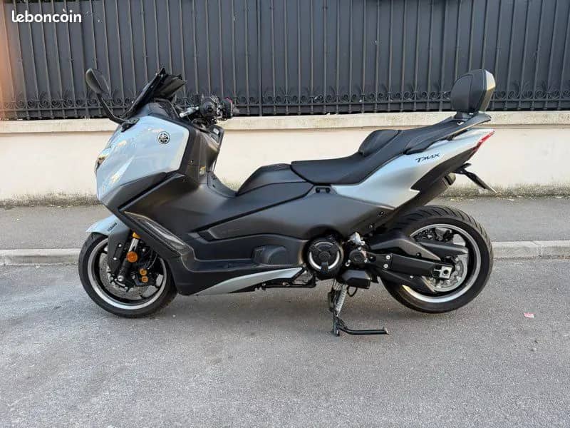 Yamaha TMAX 560 Tech Max · photo 2
