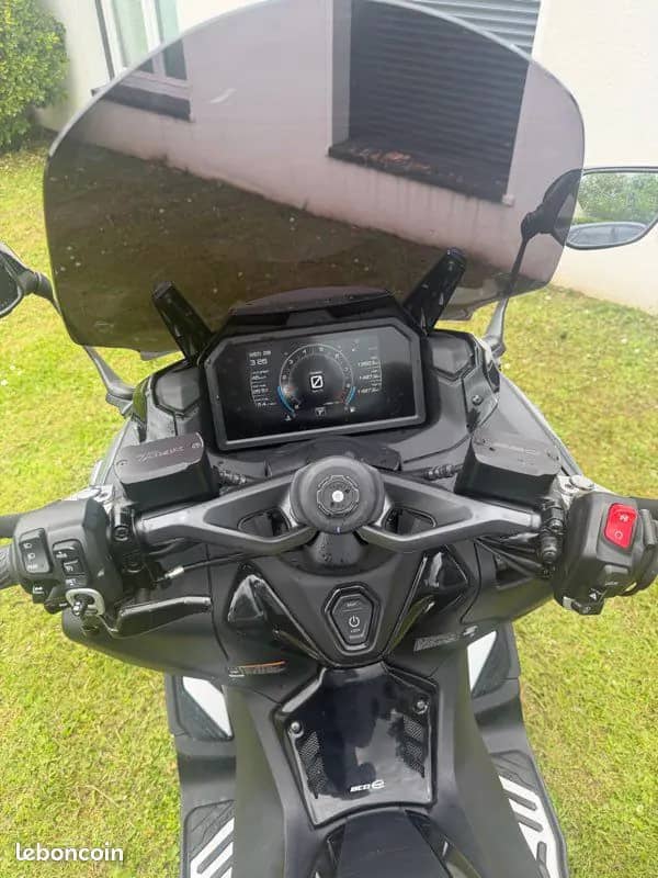 yamaha tmax 560 tech max · photo 4