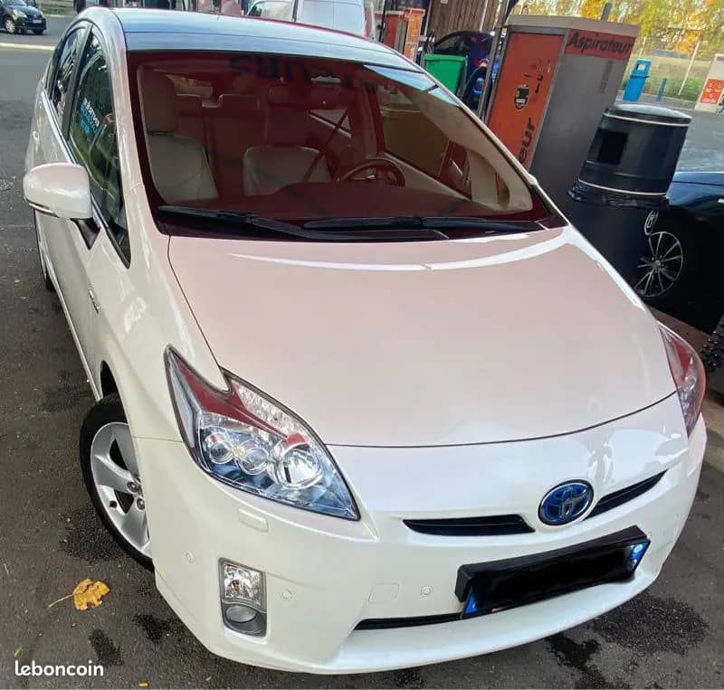 Prius 3 2009 état quasi neuf cuir intégral · photo 2