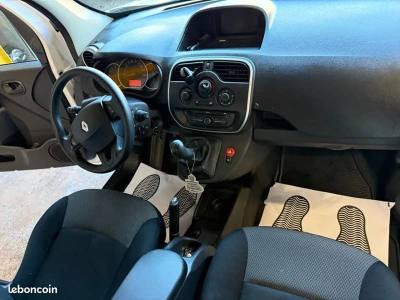 renault kangoo maxi · photo 2