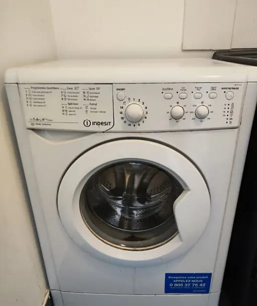 Machine à laver INDESIT · photo 1