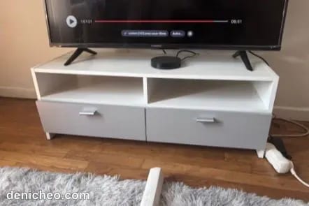 Meuble TV blanc · photo 1