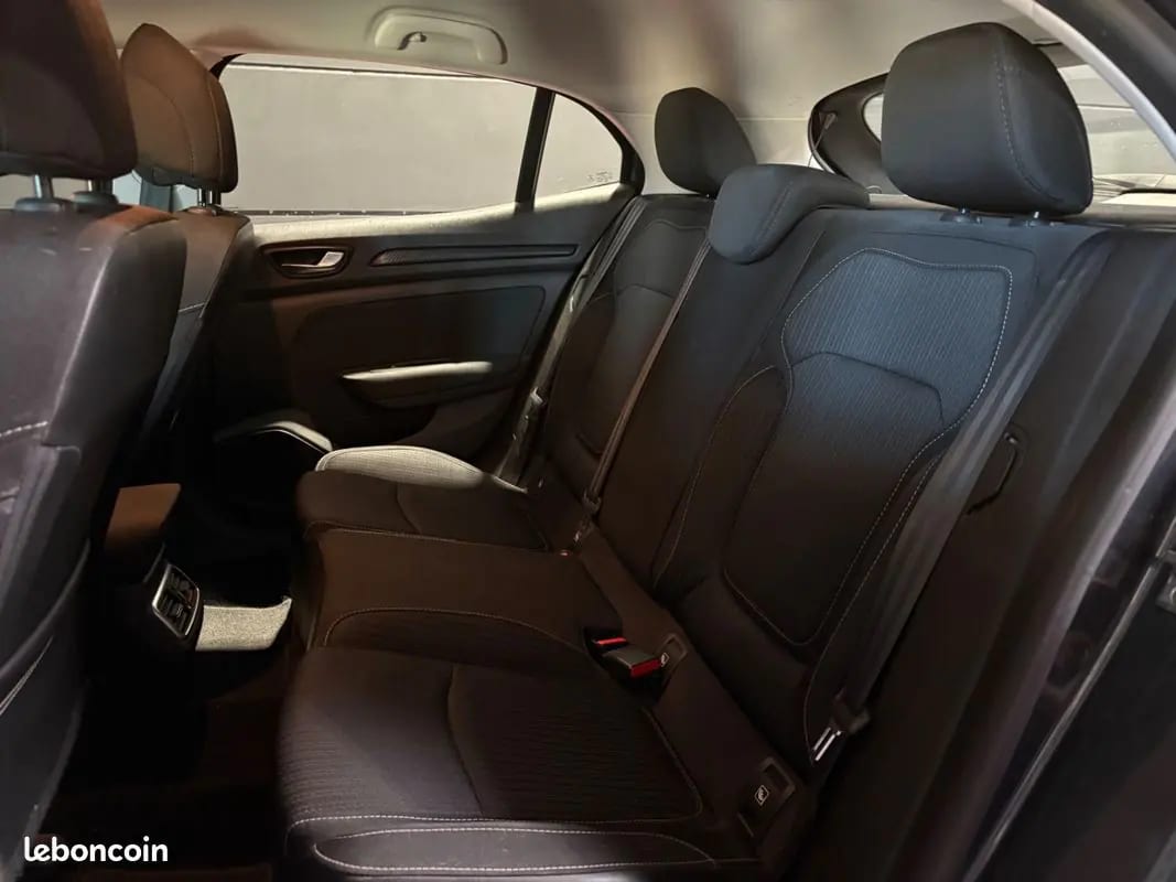 RENAULT MEGANE IV BERLINE BUSINESS TCe 100ch Energy / RÉVISION MARS 20 · photo 1
