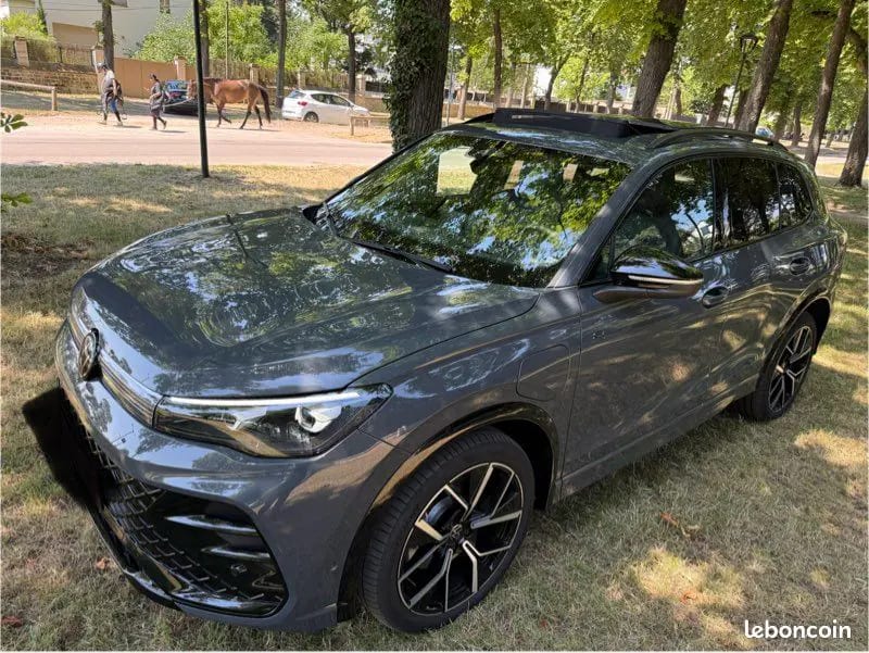 Nouvelle Volkswagen Tiguan R LINE 272cv toit ouvrant panoramique · photo 1