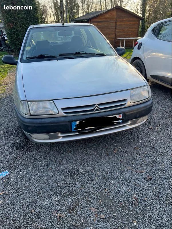 Citroën Saxo · photo 1
