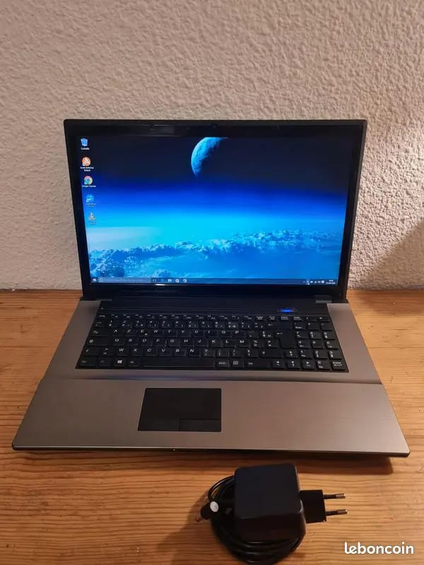Ordinateur portable Terra 17,3 Pouces · photo 1