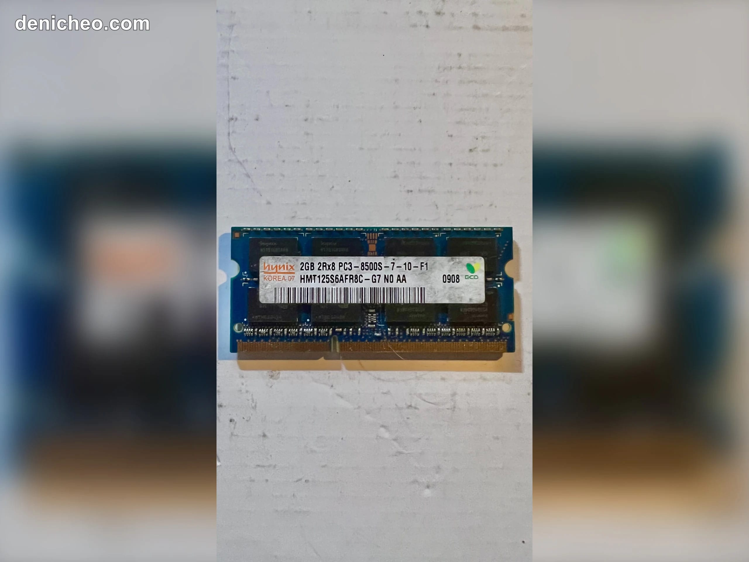 SK Hynix - Barrette/module mémoire vive RAM 2Go - DDR3 - SO-DIMM - PC3-8500S - 1066MHz - CL7 - 1.5V - Non-ECC - 2Rx8 - H · photo 1