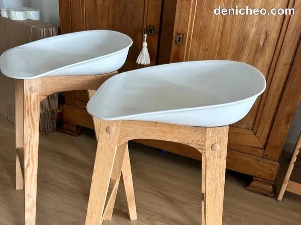 Lot 2 Tabourets blancs SKLUM · photo 1