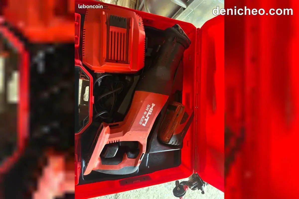 Scie sabre Hilti à batterie 18v et chargeur · photo 1
